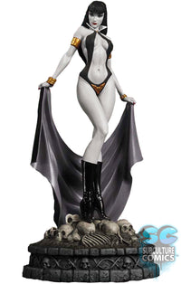 Women of Dynamite: Vampirella Statue (Black & White Limited Edition)